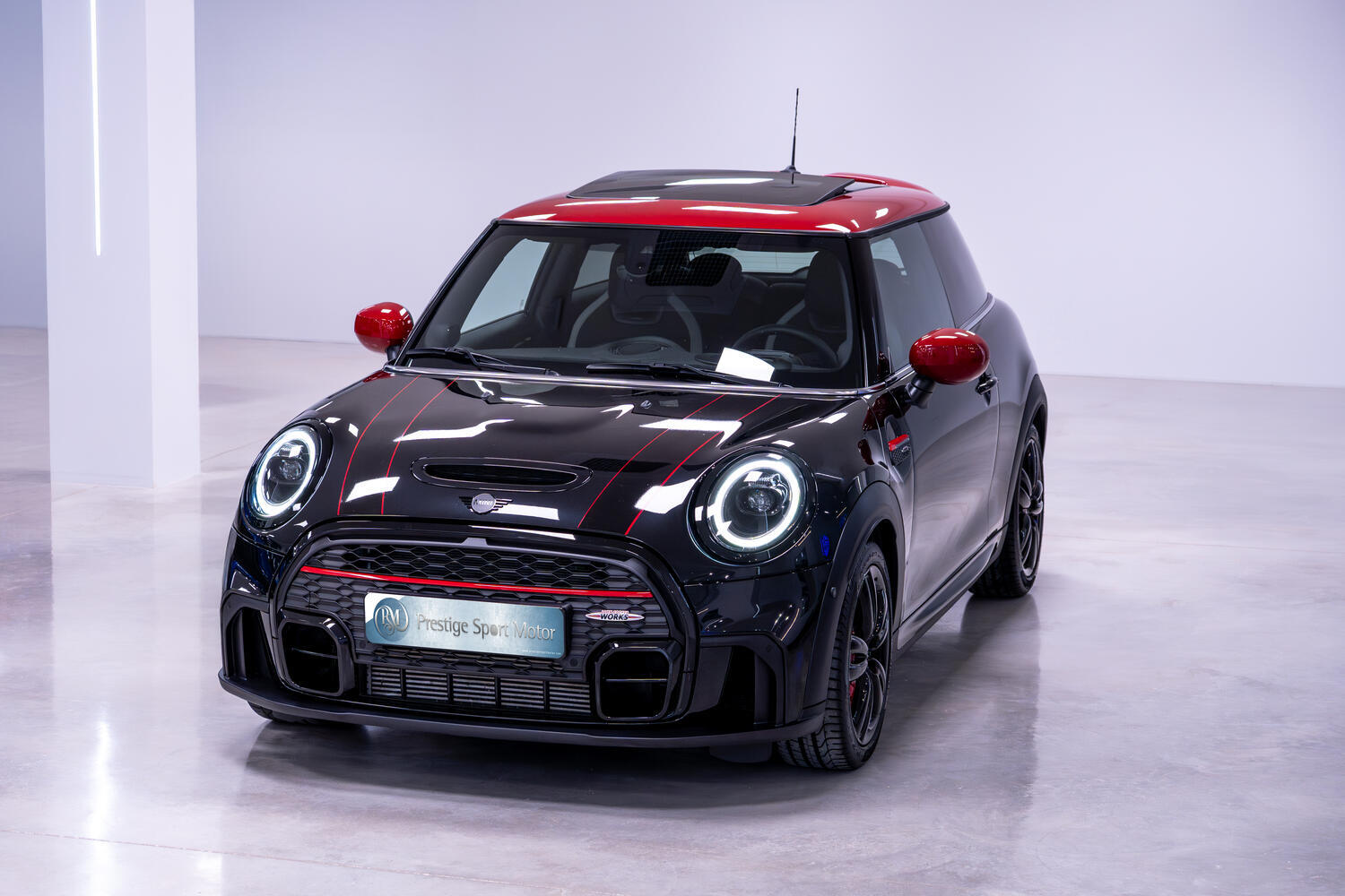 imagen secundaria John Cooper Works Sport